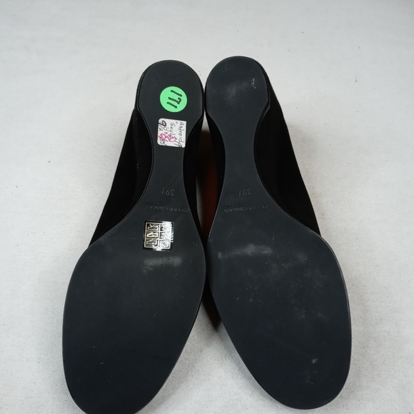 Andre Assous "Gayla" women's black suede 2" heel w - Picture 8 of 9